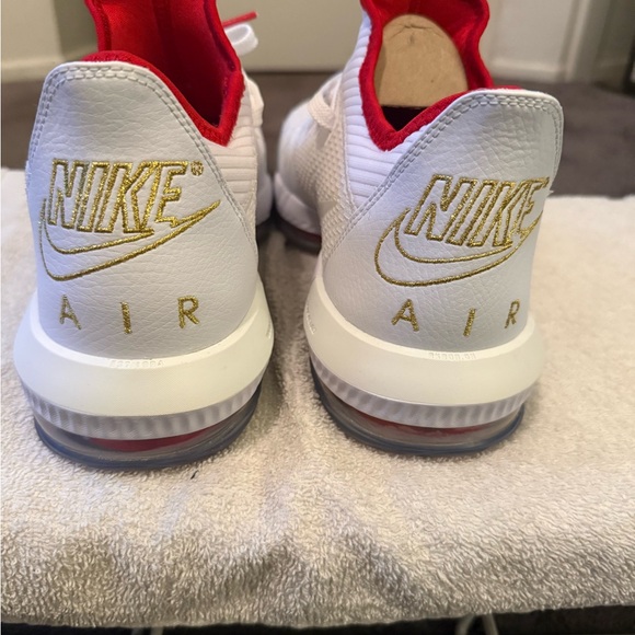 LeBron 16 Low Draft Day White and Red Sneakers - Picture 2 of 6